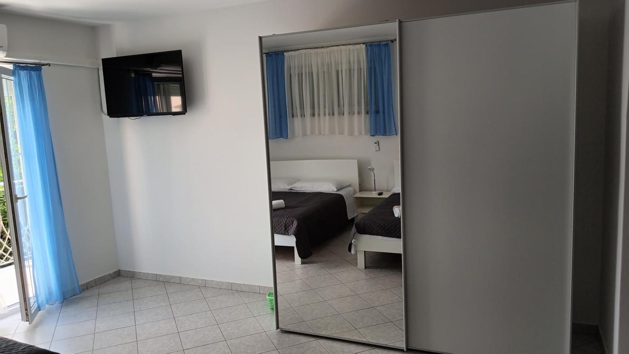 Artneo Apartmani Новалья Экстерьер фото
