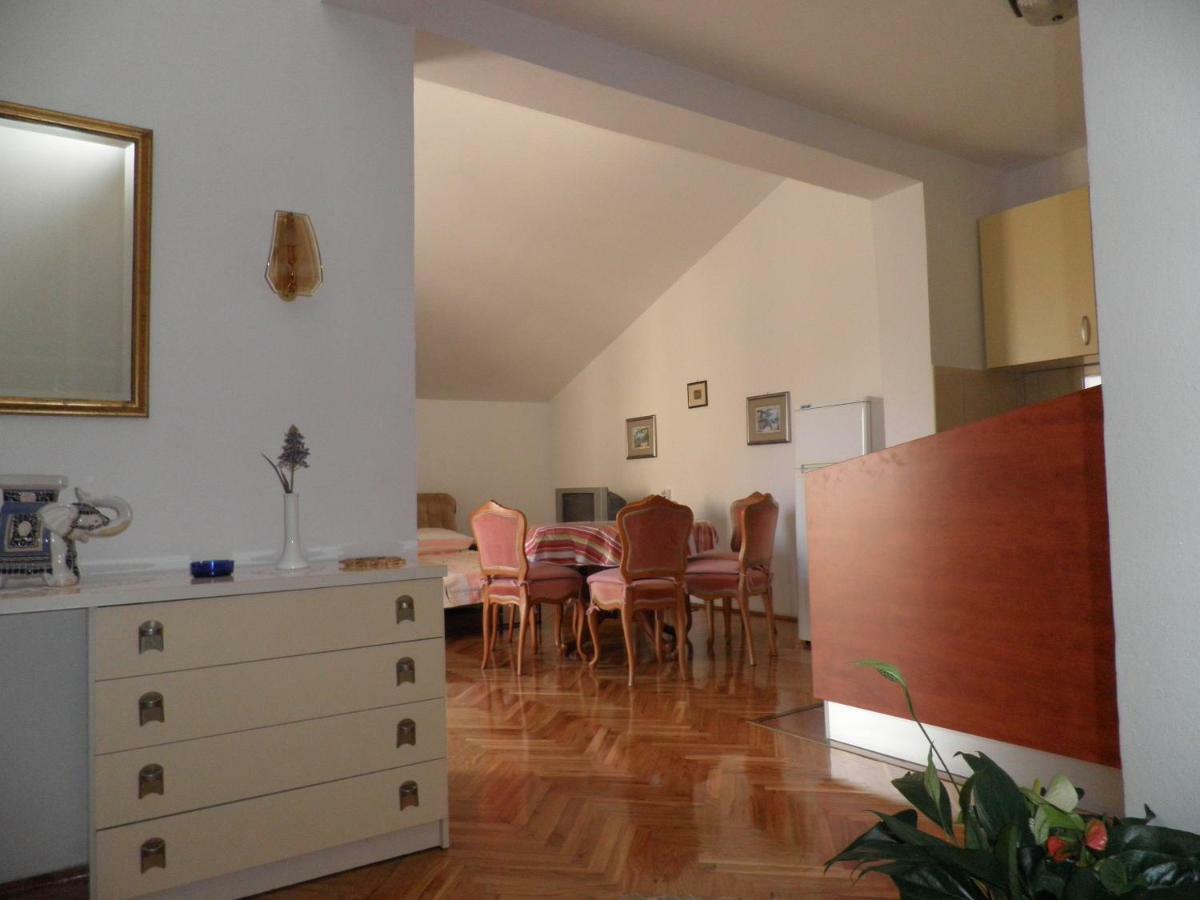 Artneo Apartmani Новалья Экстерьер фото